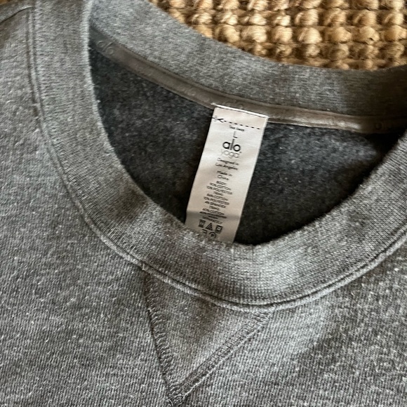 Alo grey sweatshirt - Picture 4 of 5